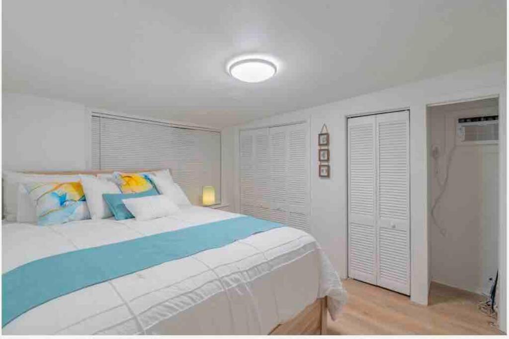 Lovely 2 Bedrooms, Steps Away From The Beach. Bradenton Beach Exteriör bild