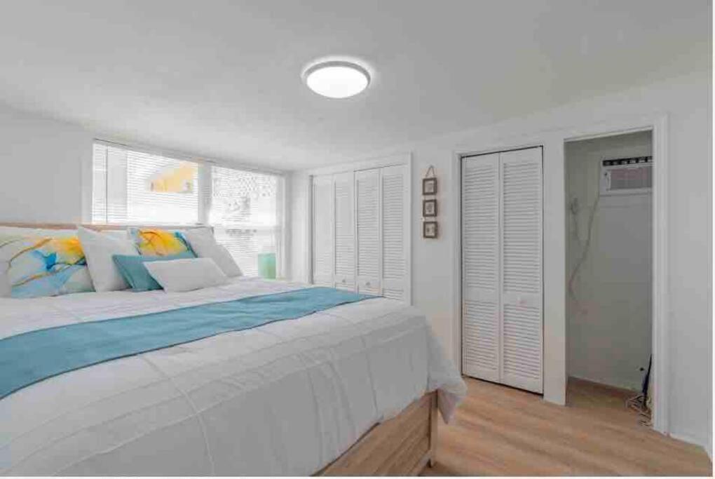 Lovely 2 Bedrooms, Steps Away From The Beach. Bradenton Beach Exteriör bild